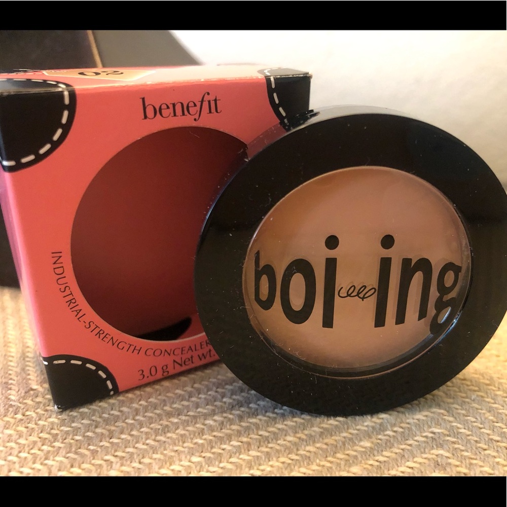 Benefit Cosmetics concealer #2